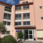Location 2 Pieces A Agay *