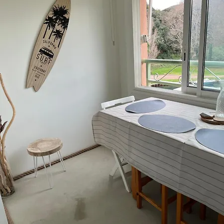 Location 2 Pieces A Agay *