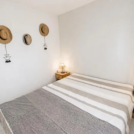 Location 2 Pieces A Agay Апартаменты